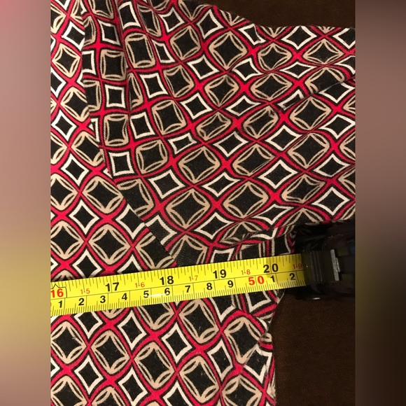 DANA BUCHMAN RED GEOMETRIC PRINT LONG SLEEVE STRETCH TUNIC TOP SHIRT ~Size M - Picture 7 of 9